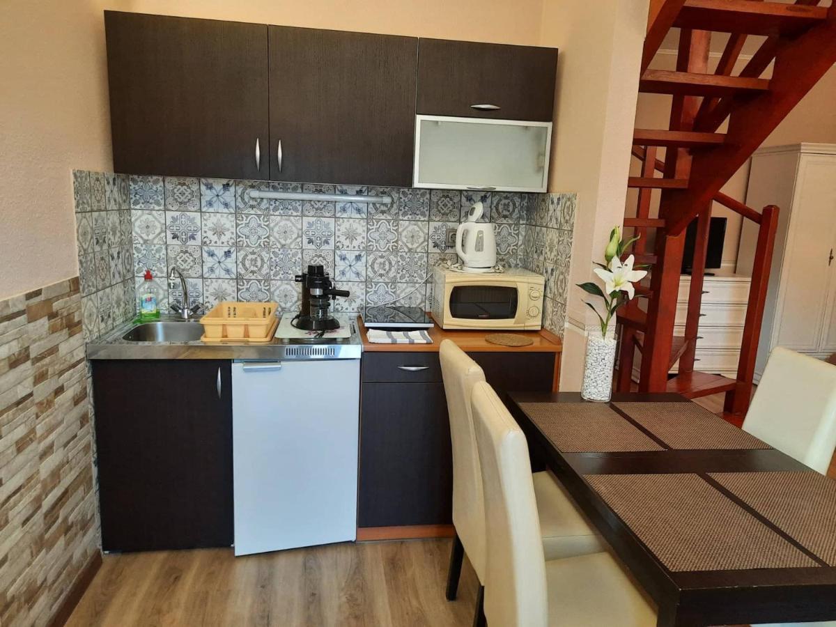 Kek Laguna Wellness Apartmanok Эгерсалок Экстерьер фото