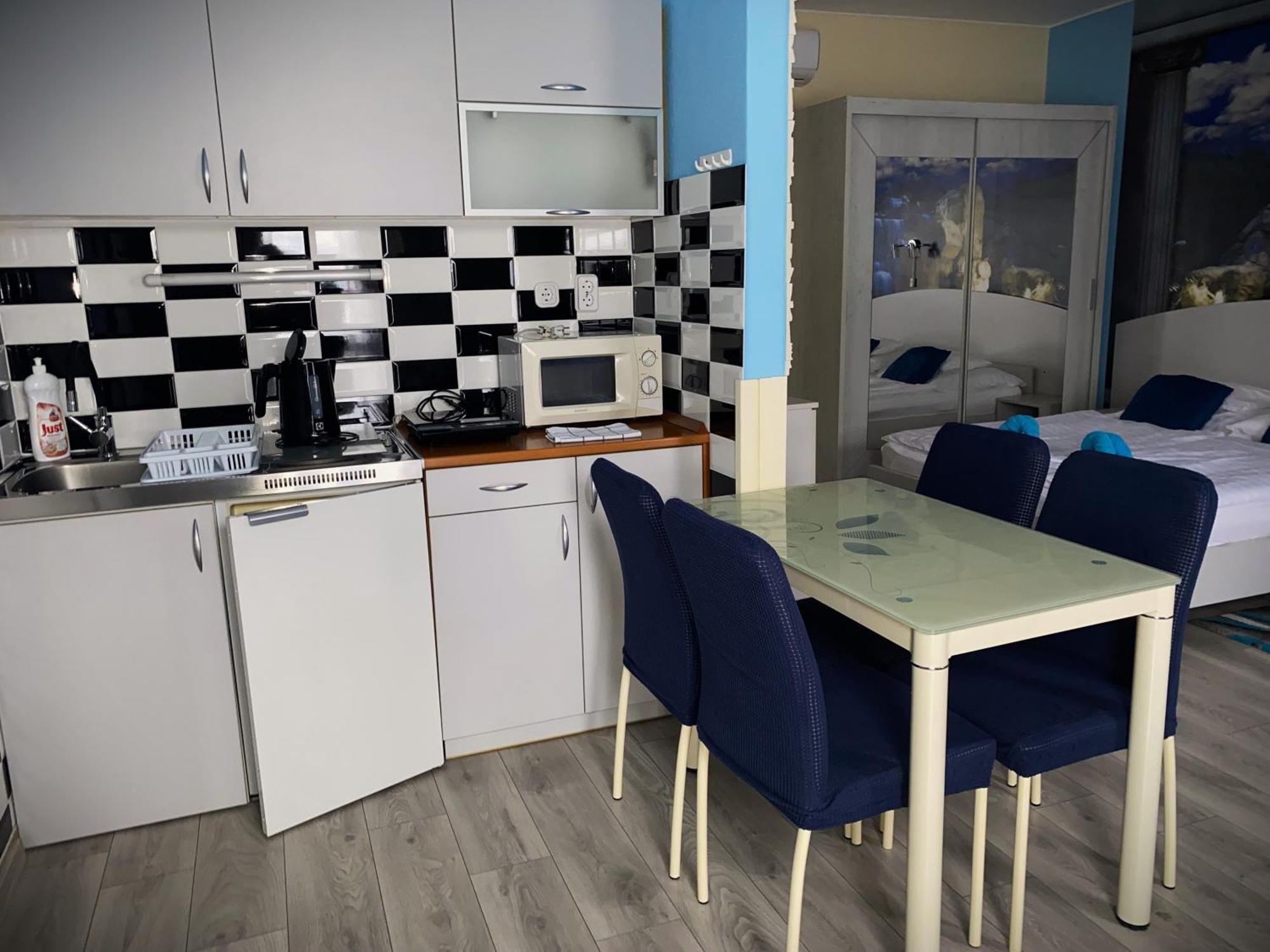 Kek Laguna Wellness Apartmanok Эгерсалок Экстерьер фото