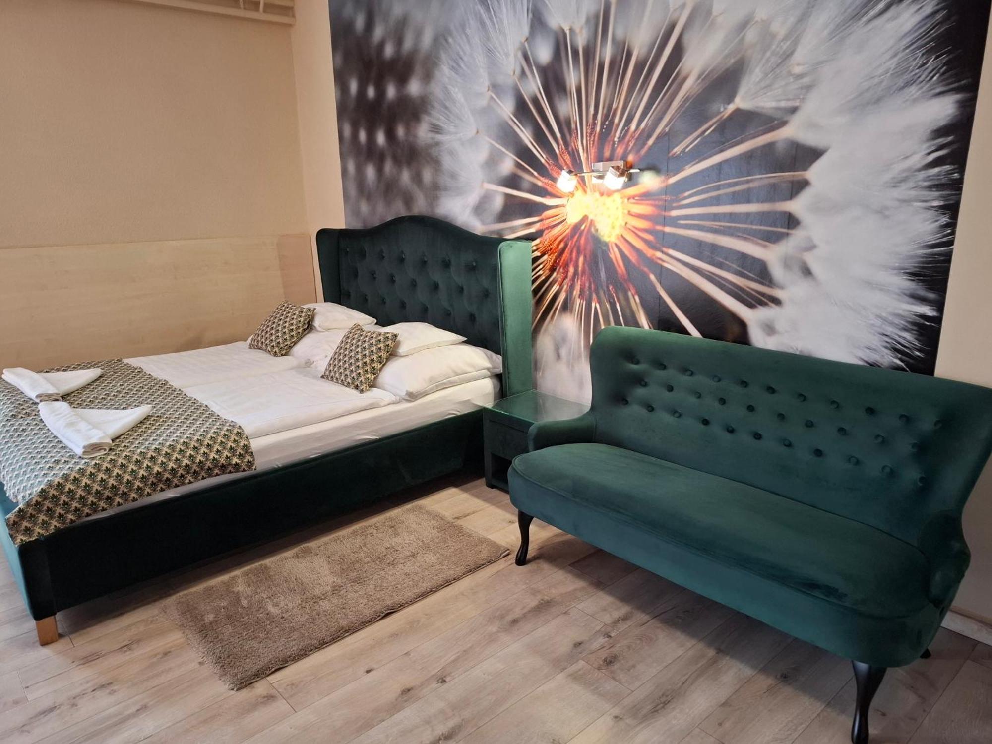 Kek Laguna Wellness Apartmanok Эгерсалок Экстерьер фото